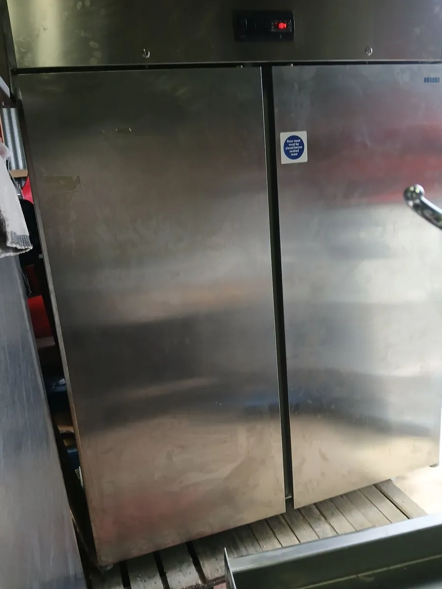 Commercial stainless steel  fridge chilled 👌 - Image 4