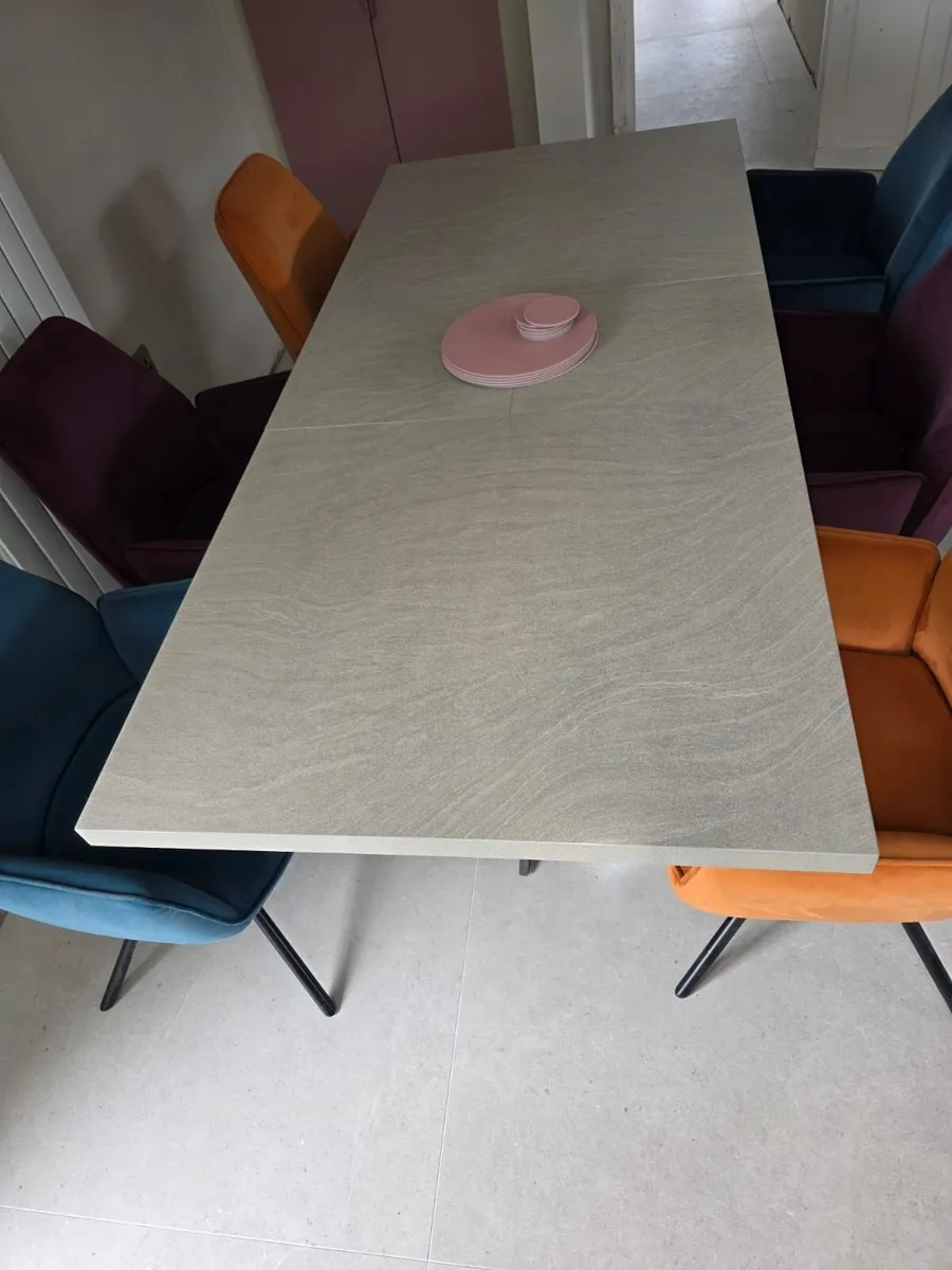 Chair's - Image 2