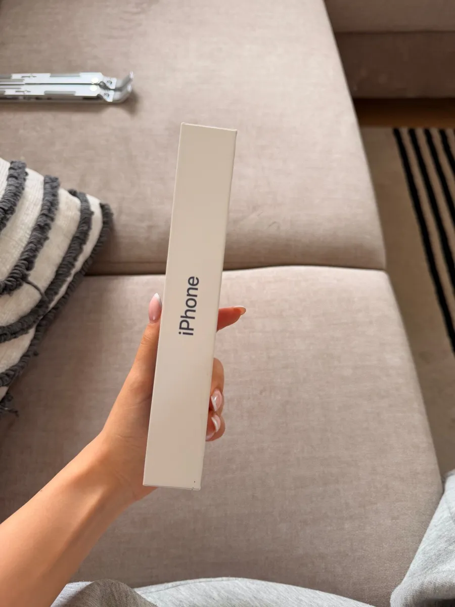 I phone 17 Promax - Image 2