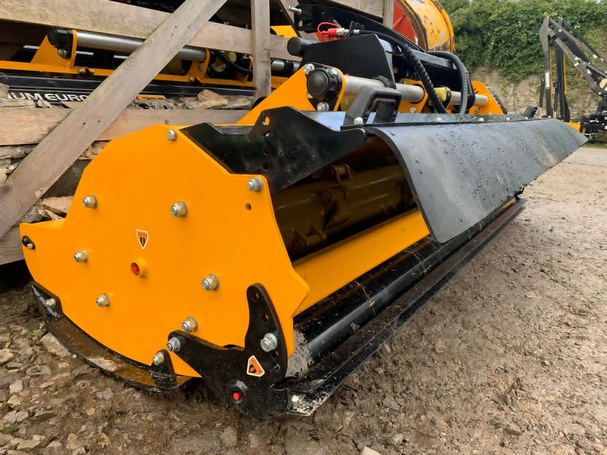 MCCONNEL MAGNUM EURO 230 FLAIL MULCHER - Image 3