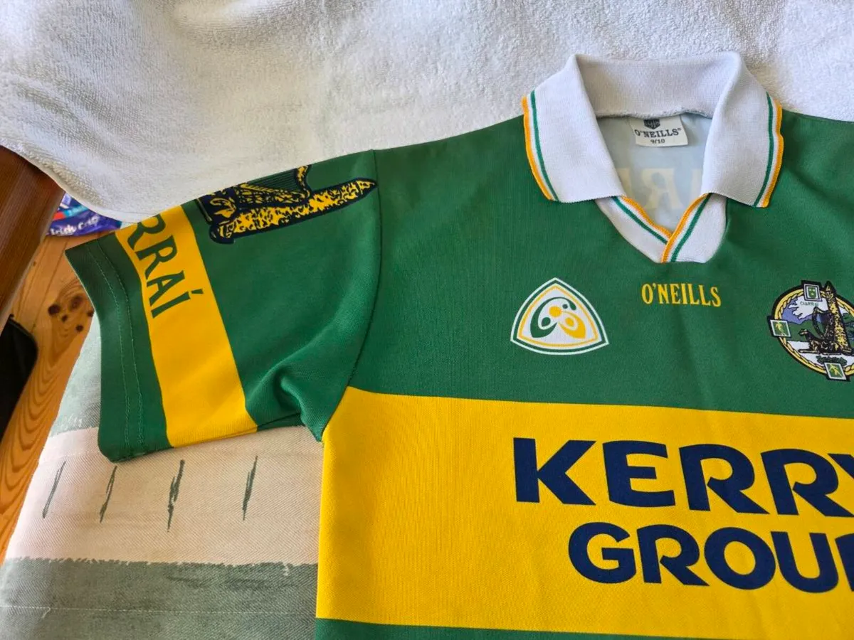 Kerry Home Gaelic Football Jersey 2000 to 2002 - Image 3