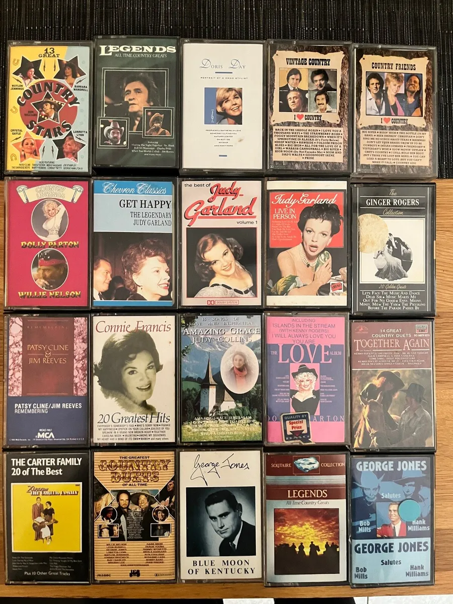 Mixed music cassettes - Image 1