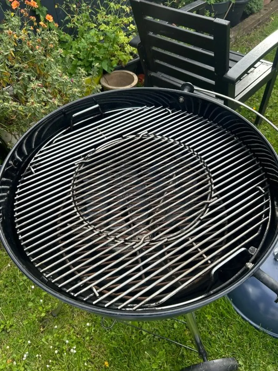 Weber Barbecue 57cm Slate Blue - Image 4