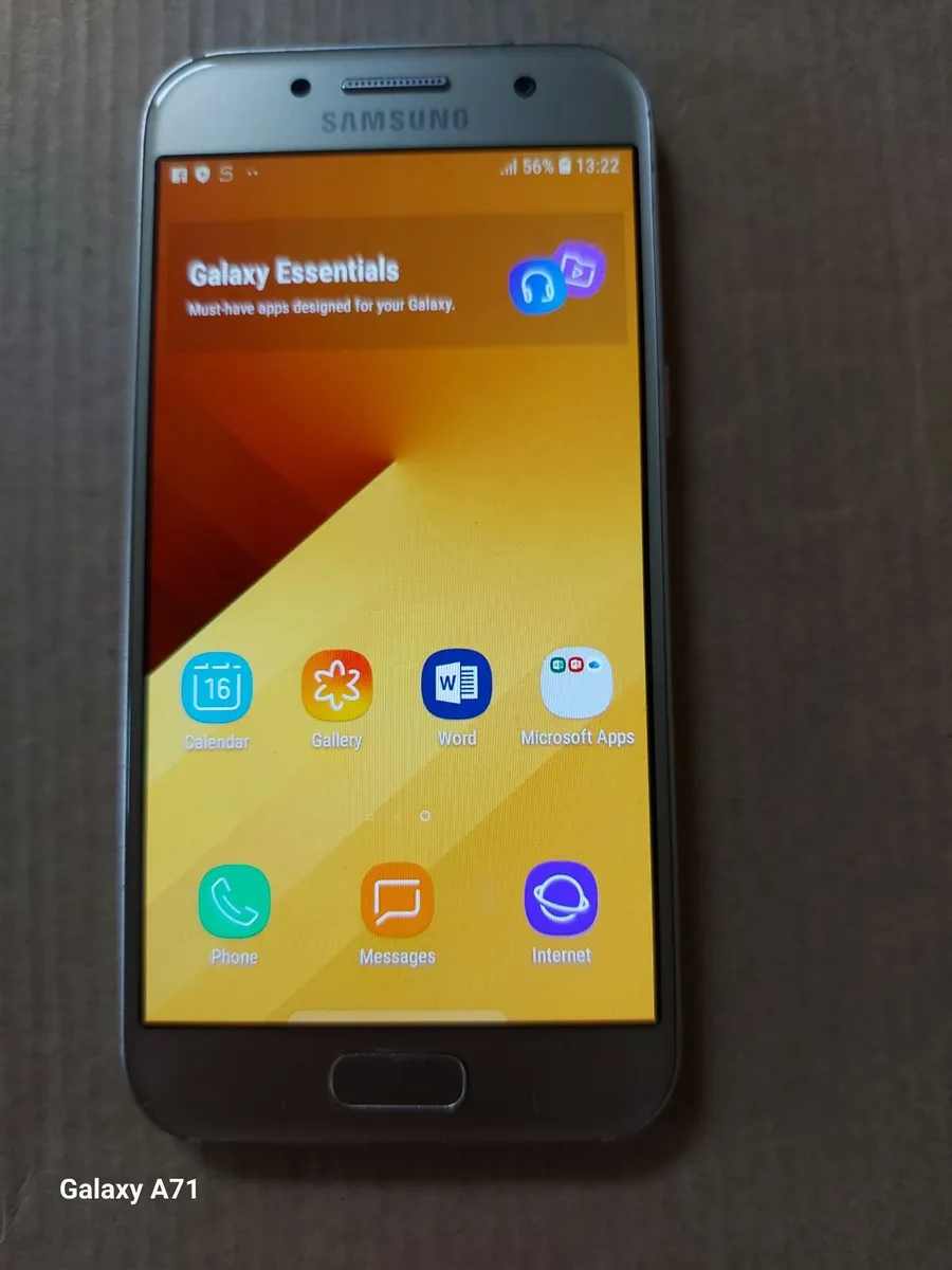 Samsung Galaxy A3, 2GB Ram, 16GB HDD, Excellent Co - Image 2