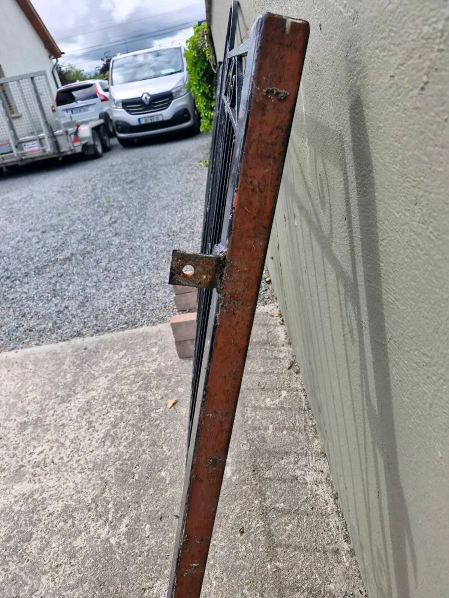 OUTSIDE GATES - Image 4
