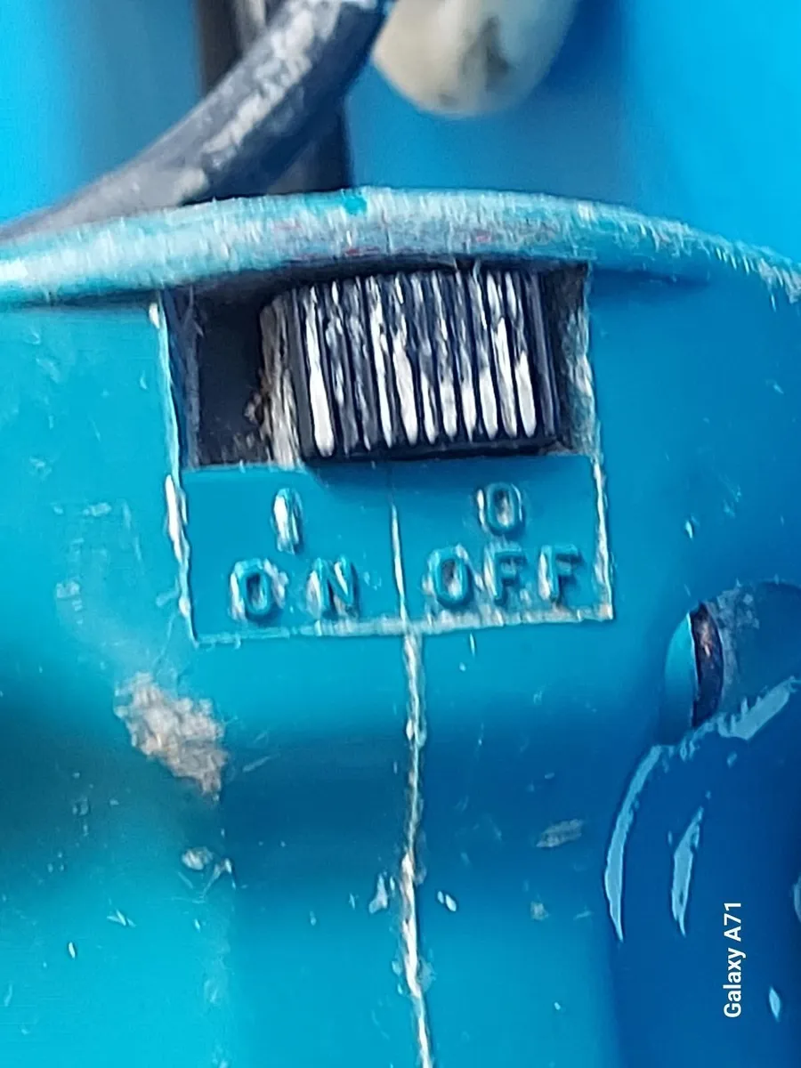Makita Finishing Sander 200W - BO4555 Very Good Co - Image 2