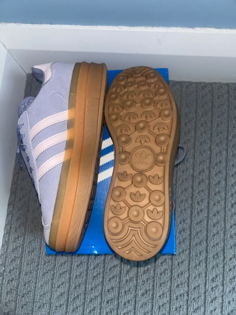 Gazelle Adidas Shoes - Image 2