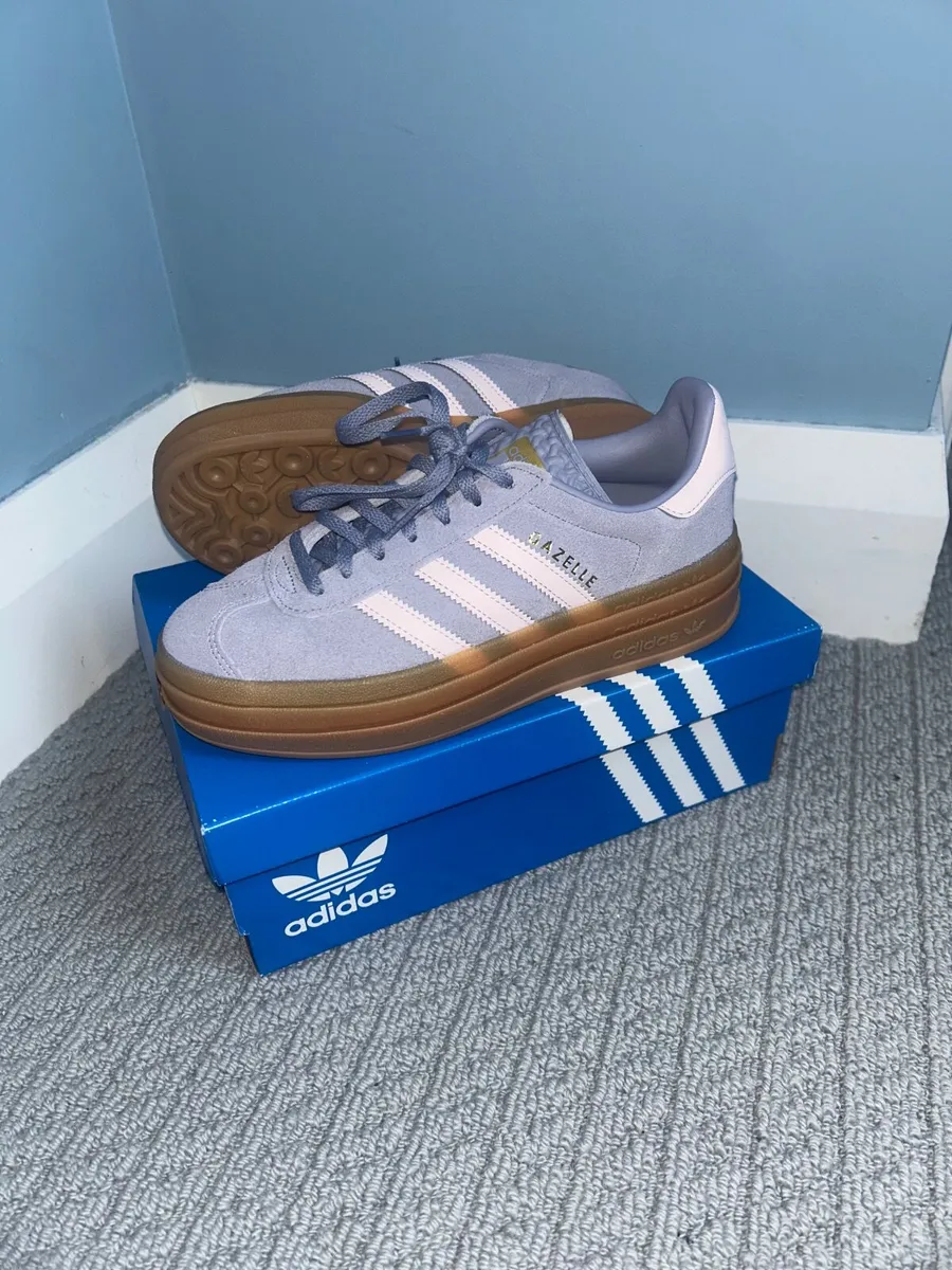 Gazelle Adidas Shoes - Image 4