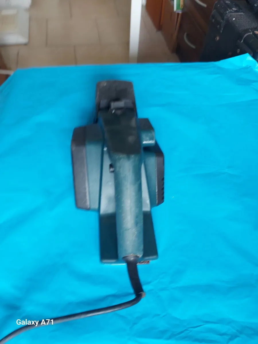 BLACK & DECKER KW713 Planer 400W Excellent Conditi - Image 4