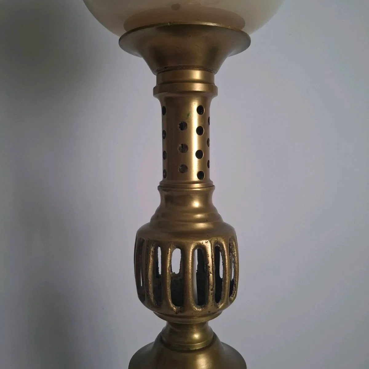 Brass Torchier Table Lamp - Image 4