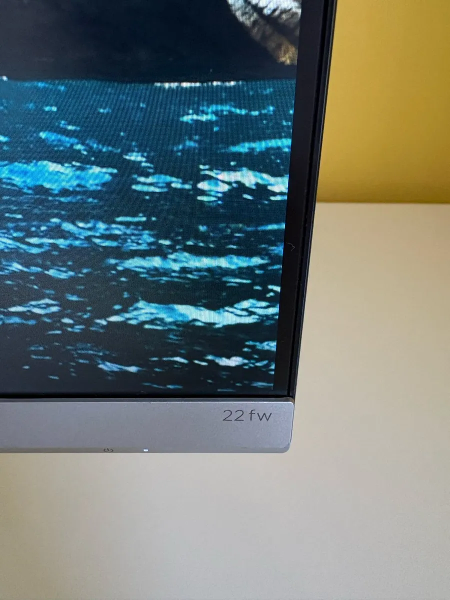 HP monitor 21.5inch - Image 3