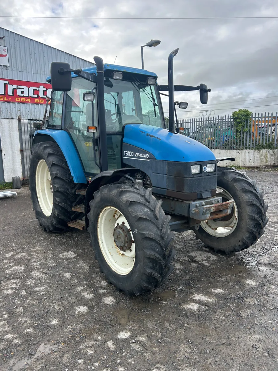 2000 New Holland TS100 - Image 1