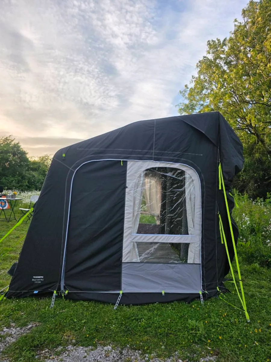 ​Dometic Rally AIR Pro 330 camper caravan awning - Image 2