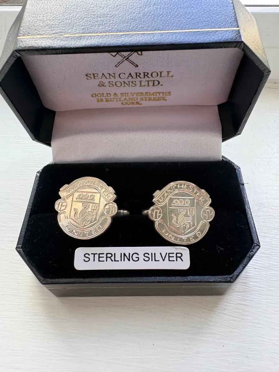 Cufflinks