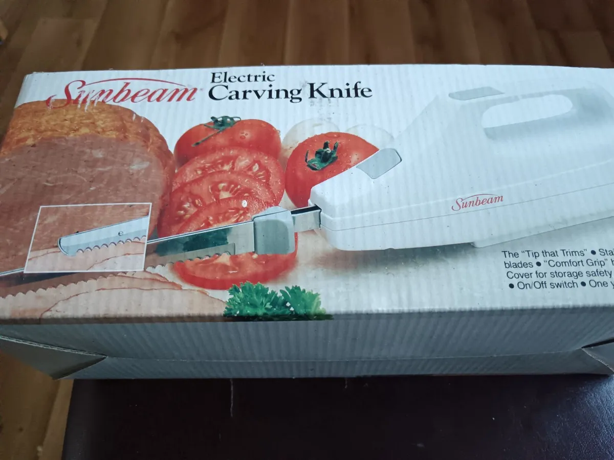 Carving knife - Image 1