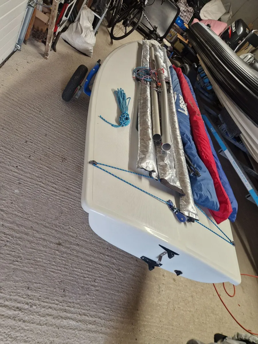 Laser sailing dinghy - Image 1