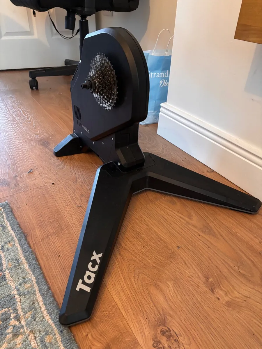 Tacx Flux S - Smart Trainer - Image 2