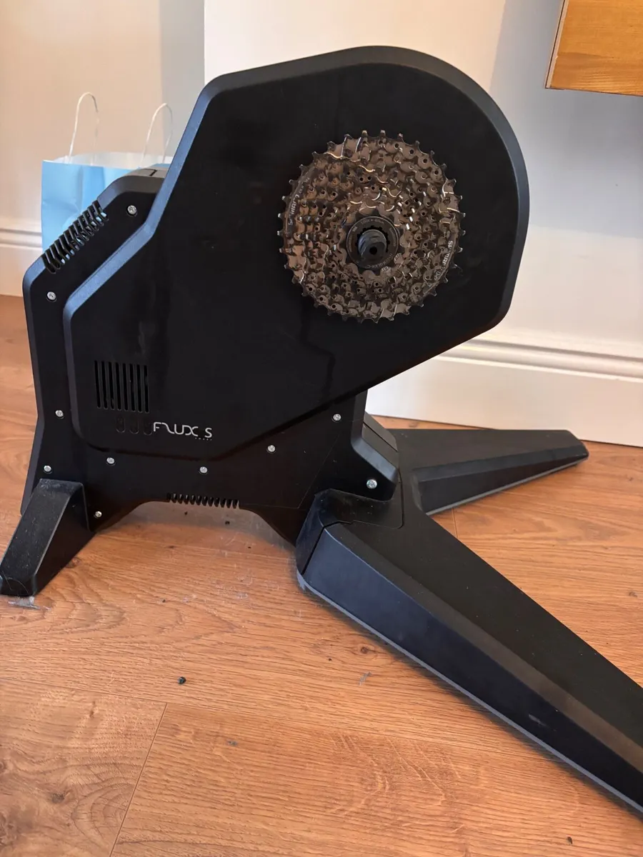 Tacx Flux S - Smart Trainer - Image 1