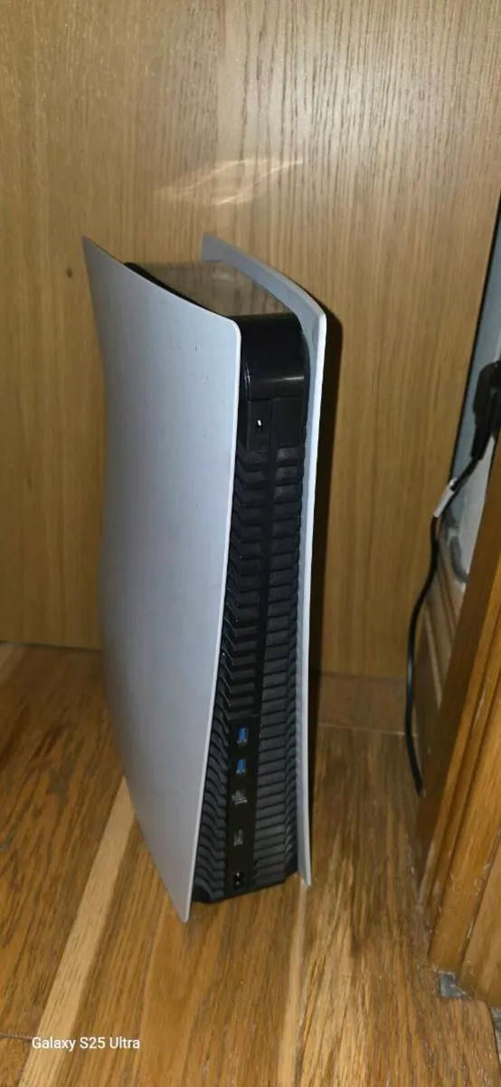 Ps5 game console - Image 2