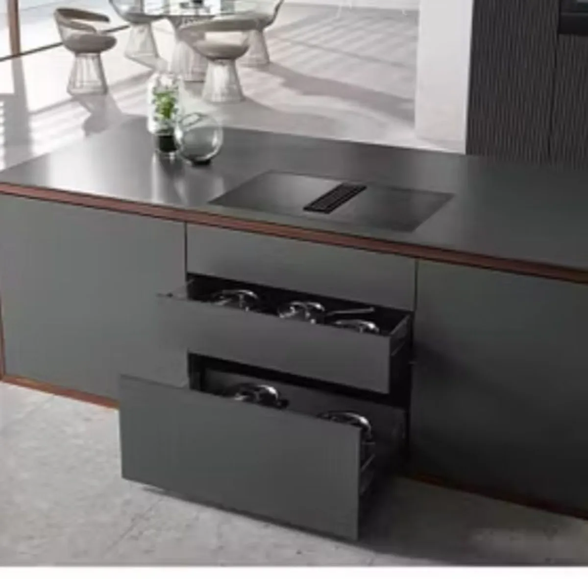 Miele Induction Hob with Integrated Extraction - Image 1