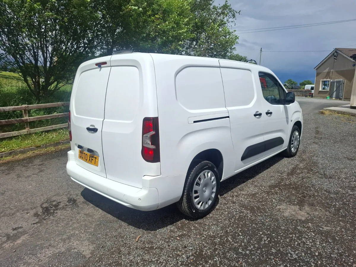 2020 Vauxhall Combo sportive lwb - Image 4