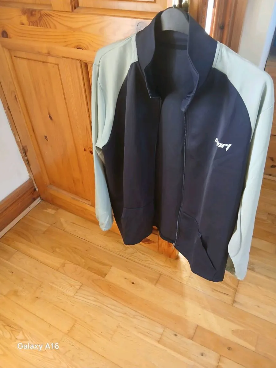 Sport light jacket new can post only €15 - Image 1