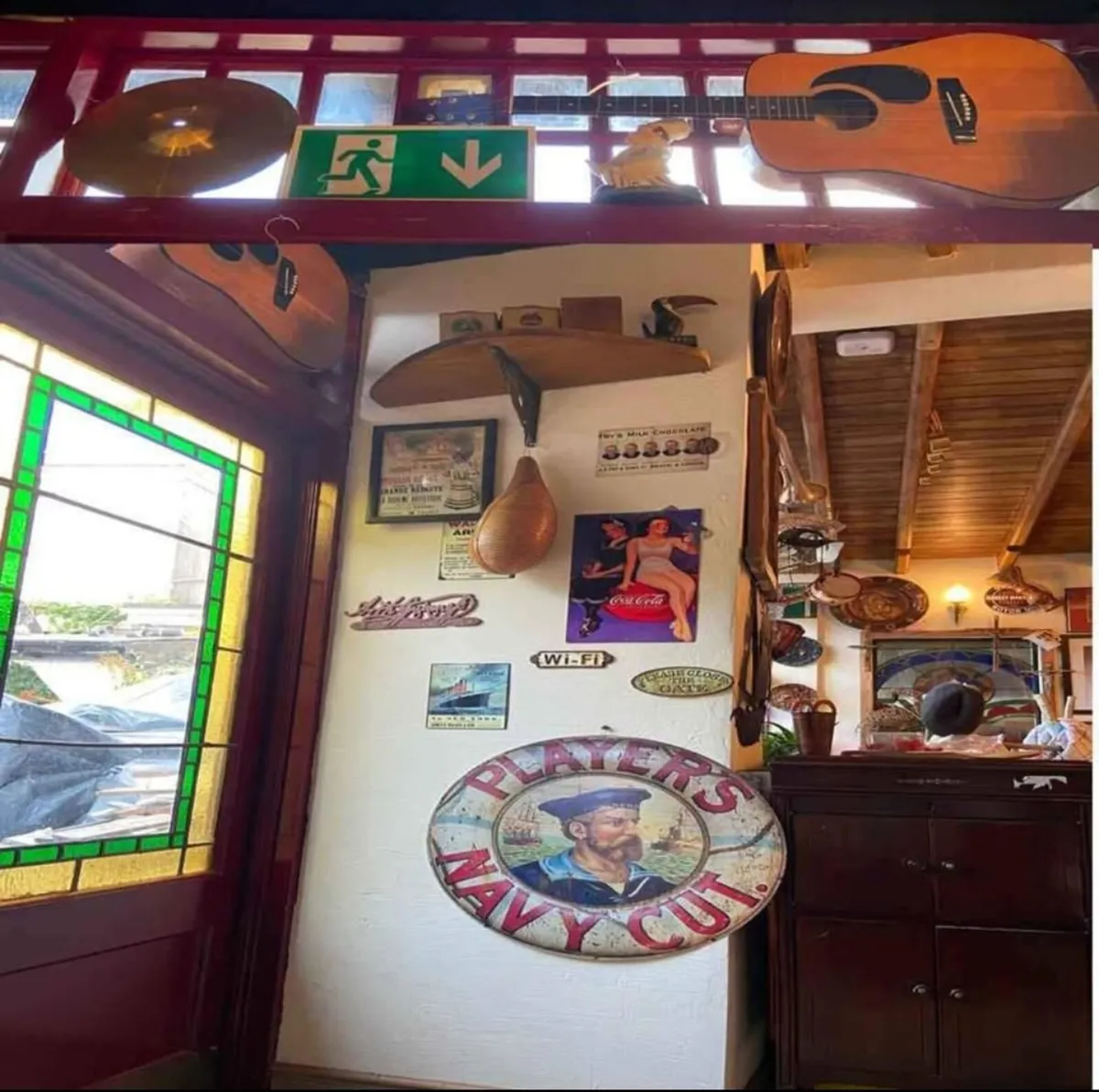 Pub interior - Image 2
