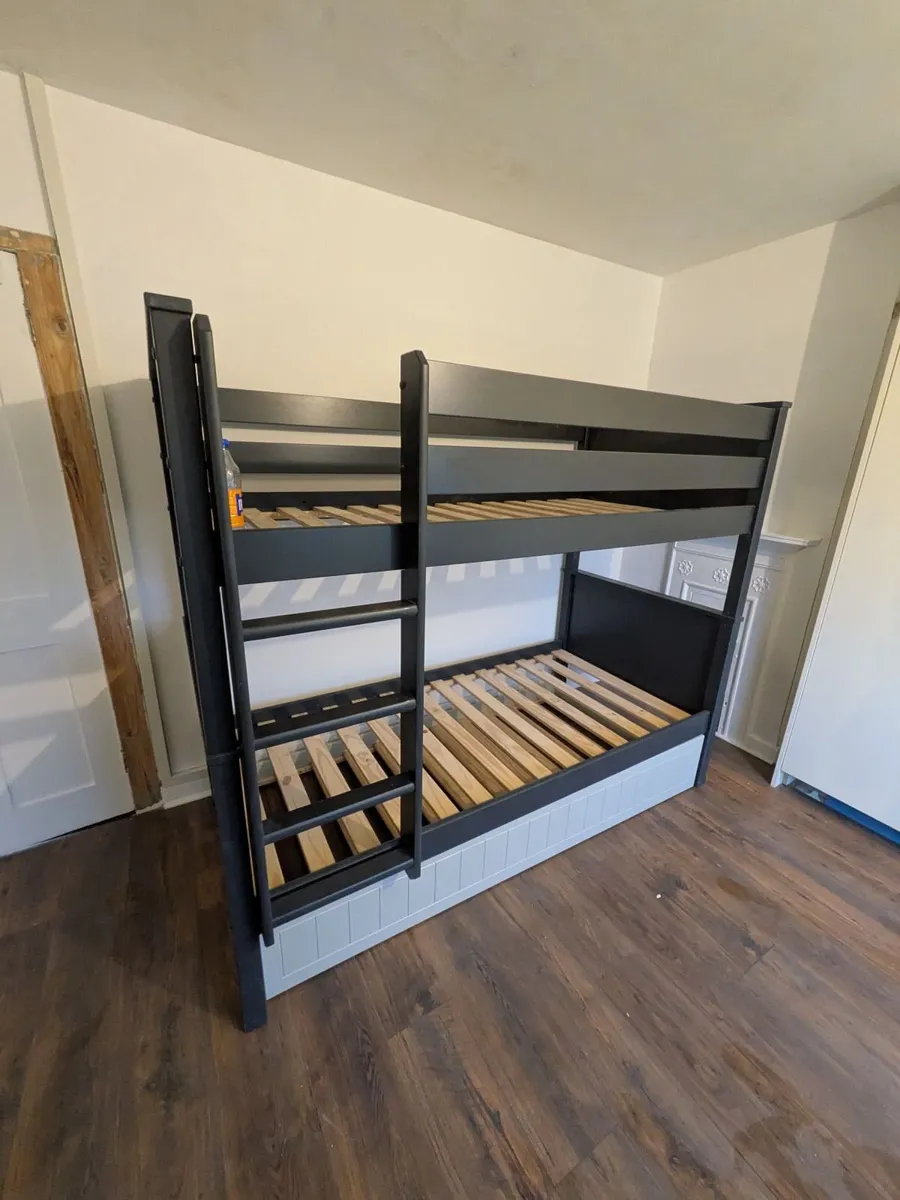 Triple Bunk Bed - Image 2