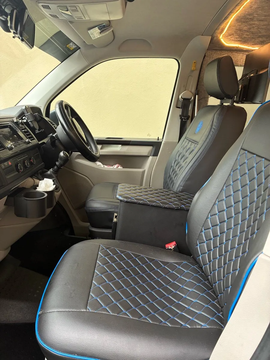 Camper van - Image 3