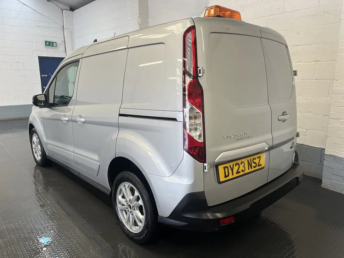 2023 Ford Transit Connect Panel Van - Image 4