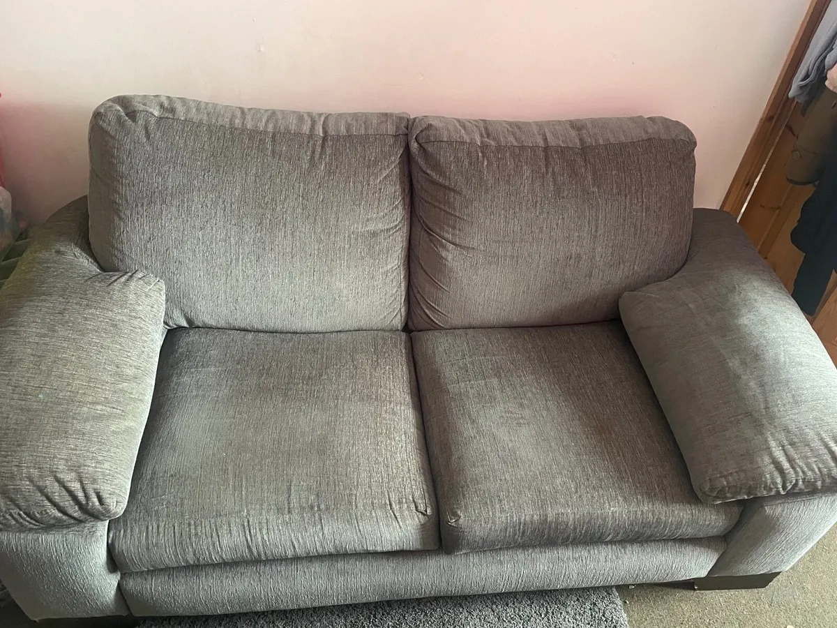 Couches - Image 2