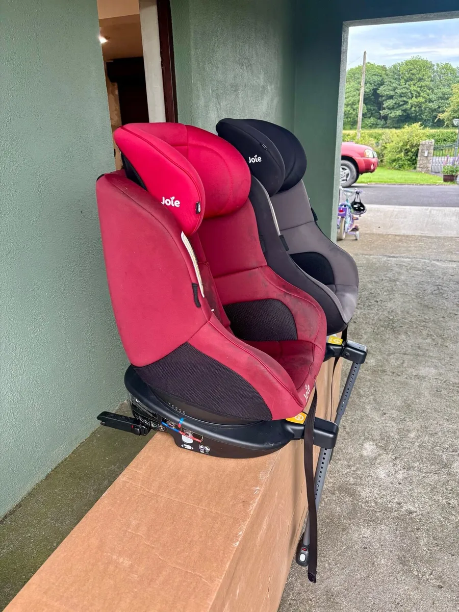 Jolie 360 car seats - Image 2