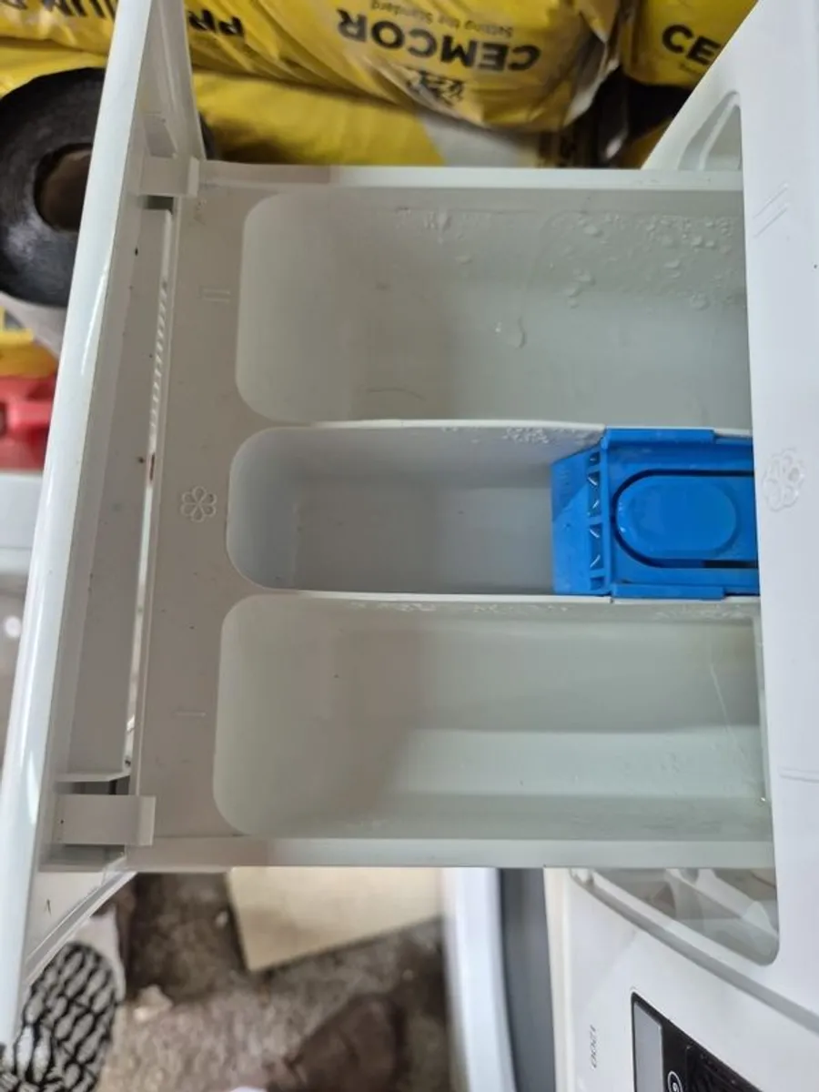 Bosch Maxx 6 Washing Machine - Image 3