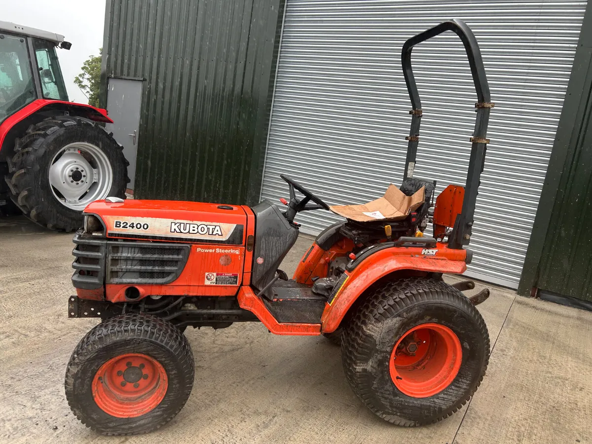 Kubota B2400 Compact Tractor - Image 4