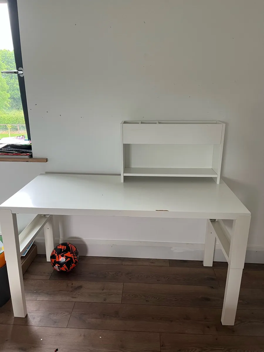 Kids desk - Image 2