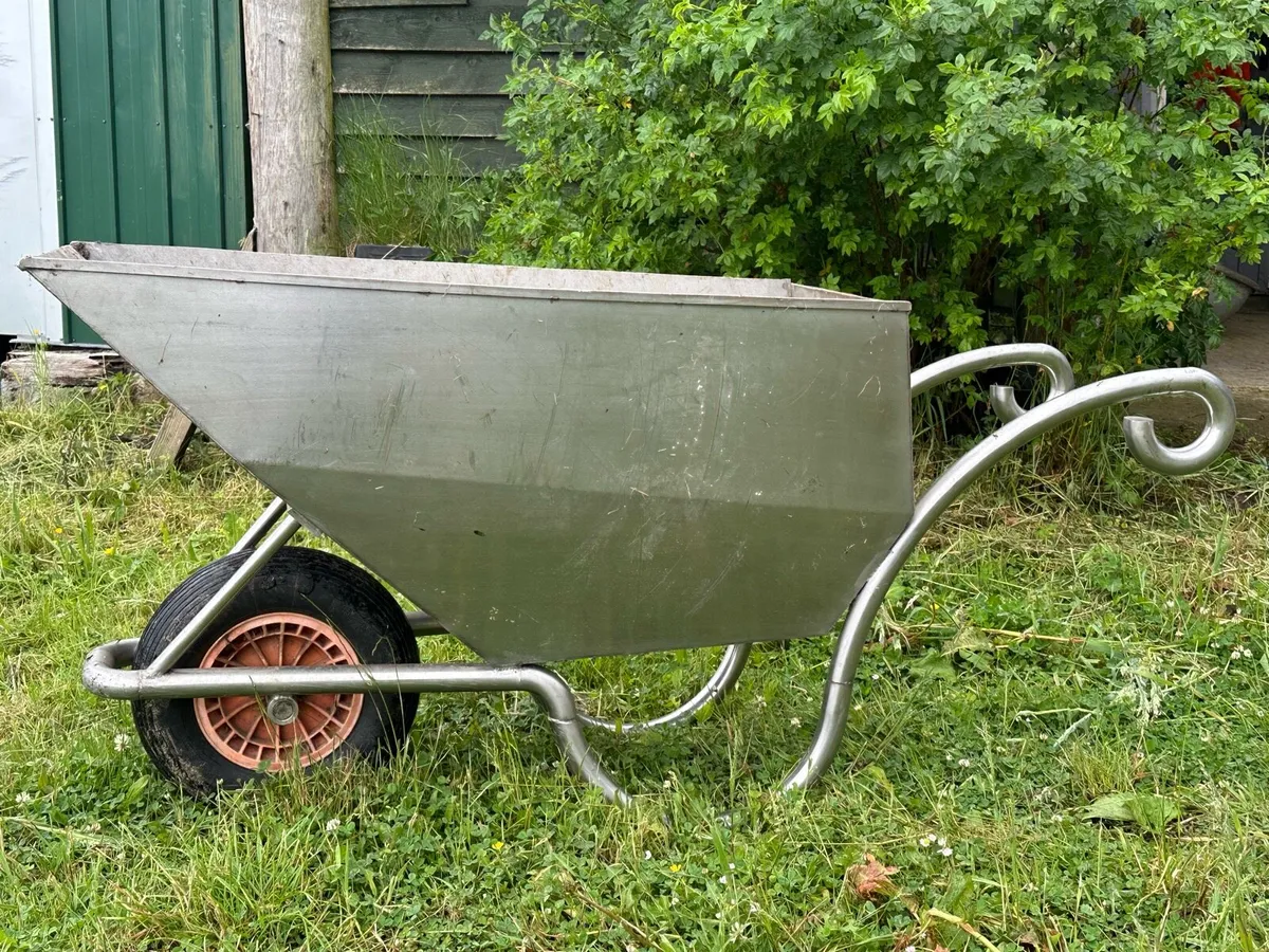 Wheelbarrow