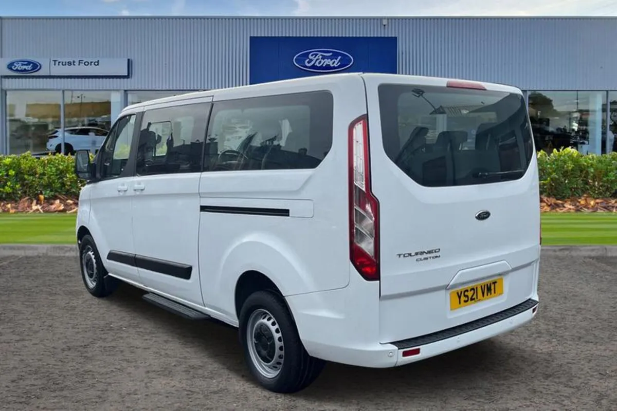 Ford Tourneo Custom BASE - Image 2