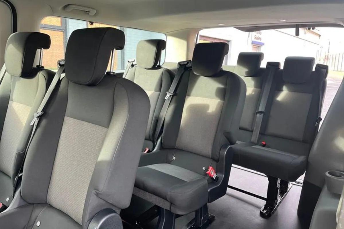 Ford Tourneo Custom BASE - Image 4
