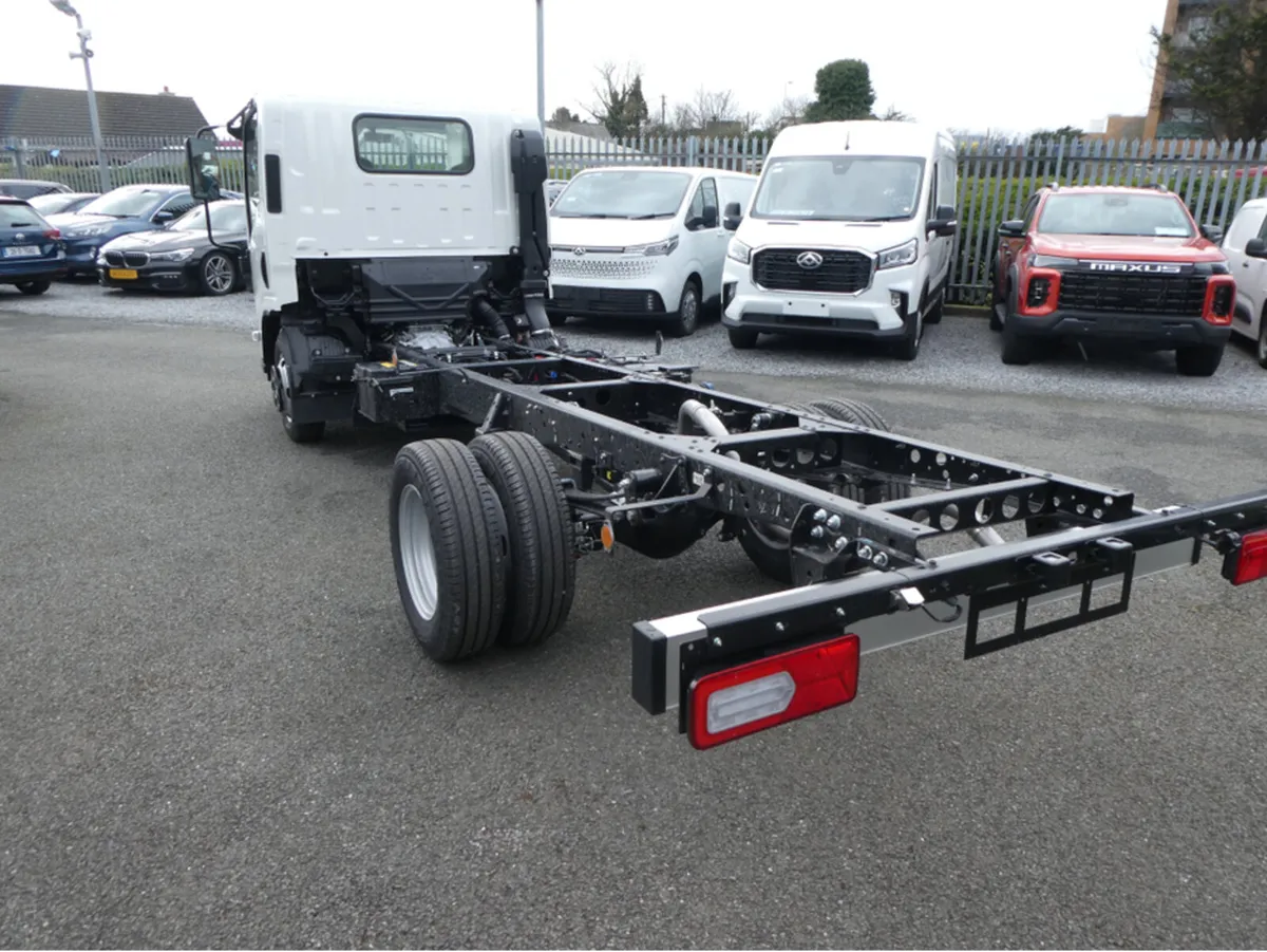 Isuzu N-Series NLR 3.5ton Isuzu Tipper at Autocity - Image 4