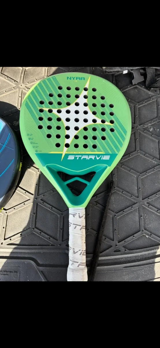 Padel racket