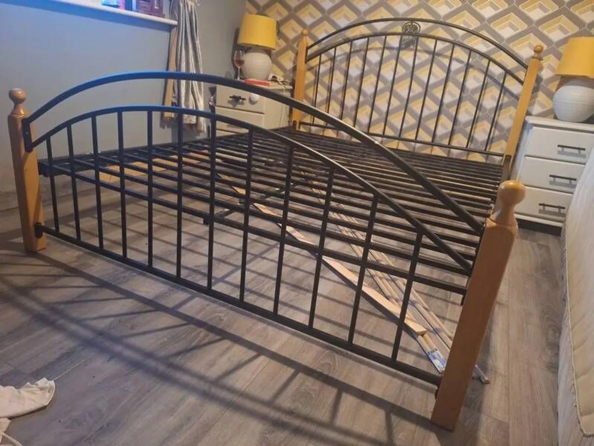 king bed - Image 1