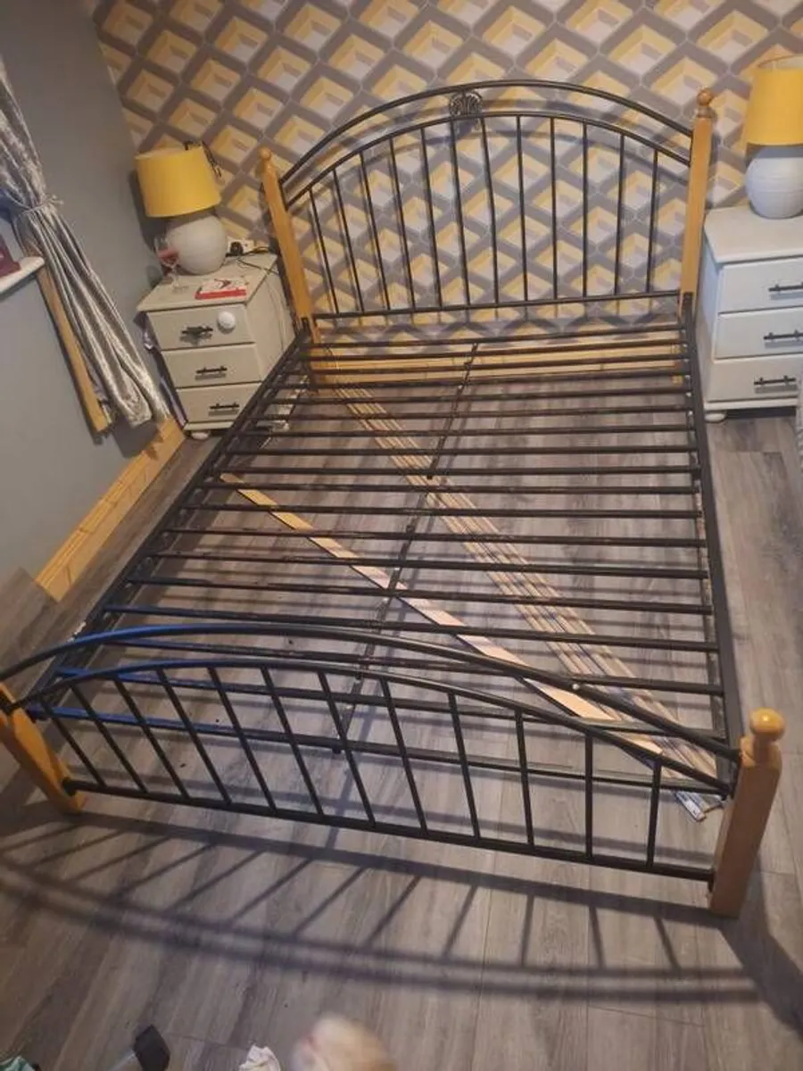 king bed - Image 3