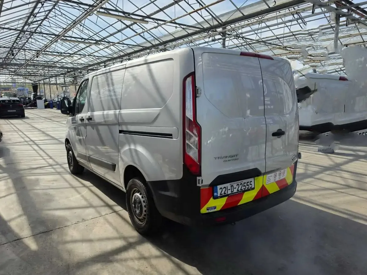 Ford Transit Custom 2022 - Image 2