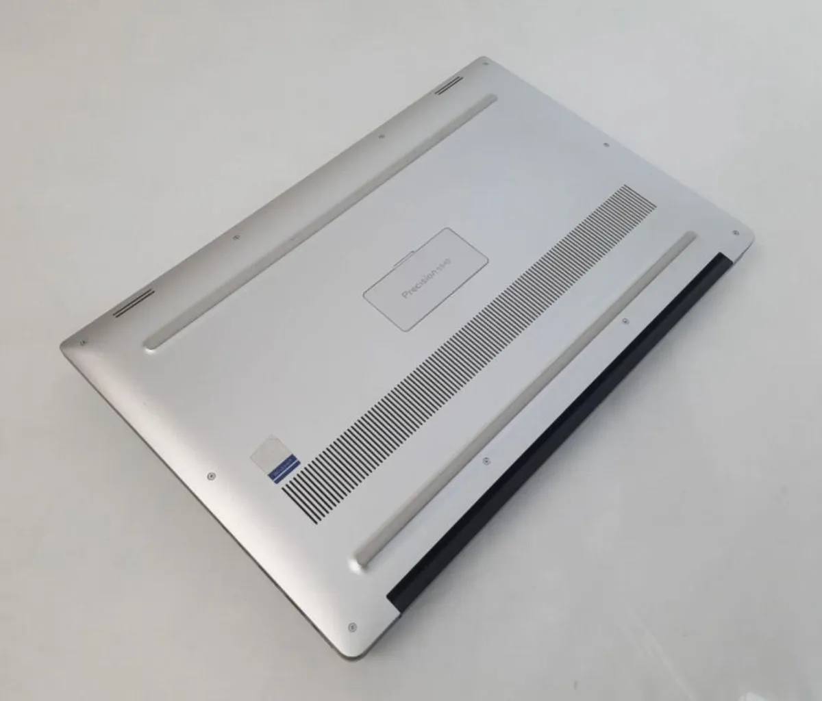 Dell Precision 5540 15 Laptop i7 32GB 512GB GAMING - Image 2