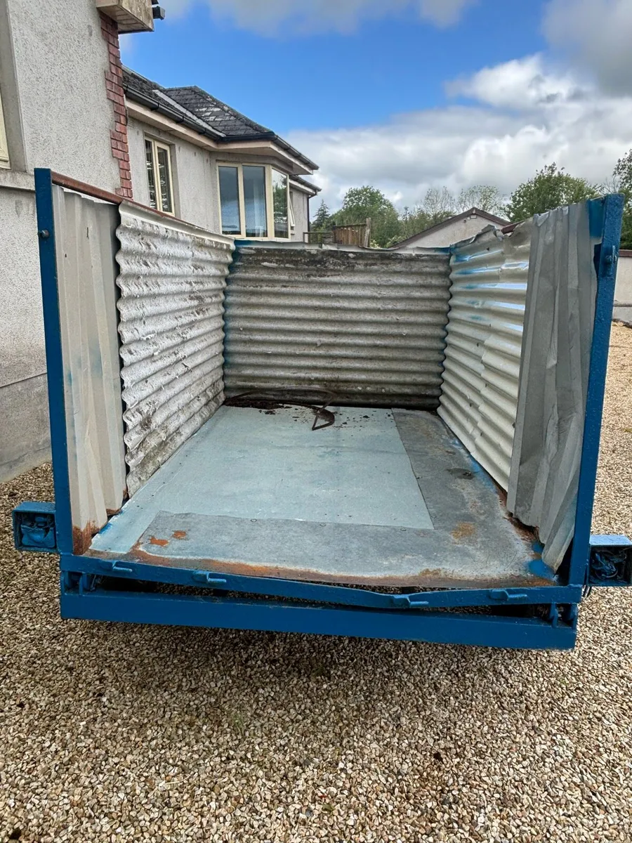 Tipping trailer - Image 3