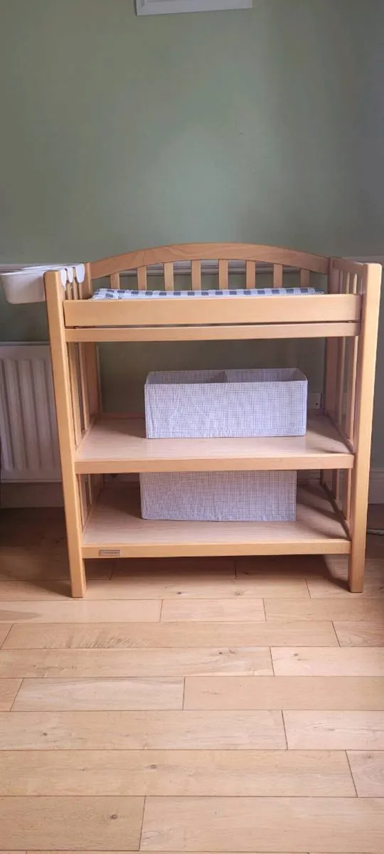 Mama's & Papas changing table - Image 1