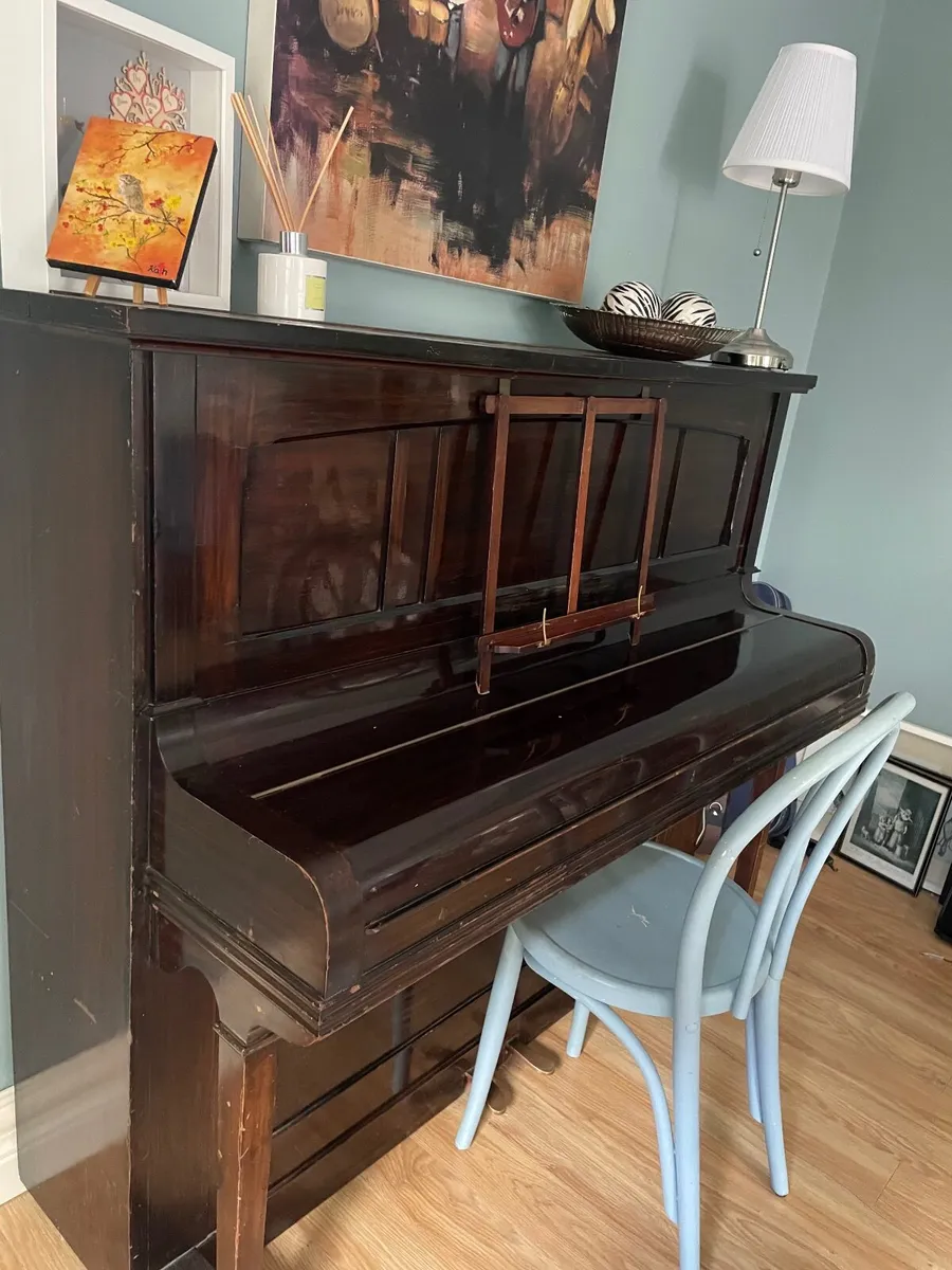 Piano - Image 2