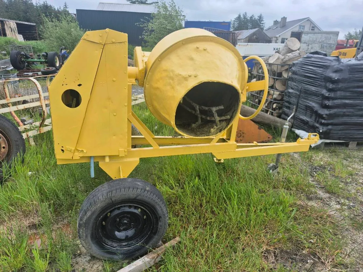 Benford diesel cement mixer - Image 2