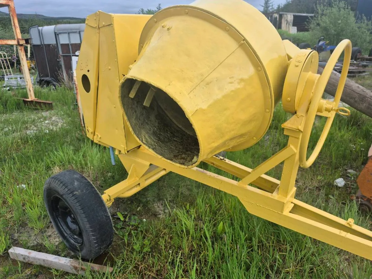 Benford diesel cement mixer - Image 4