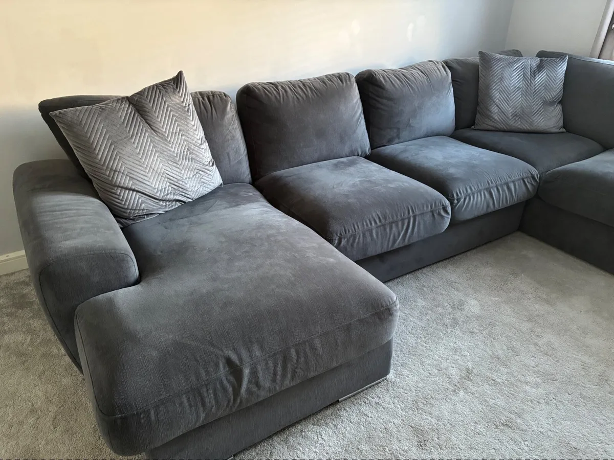 Sofa - Image 2